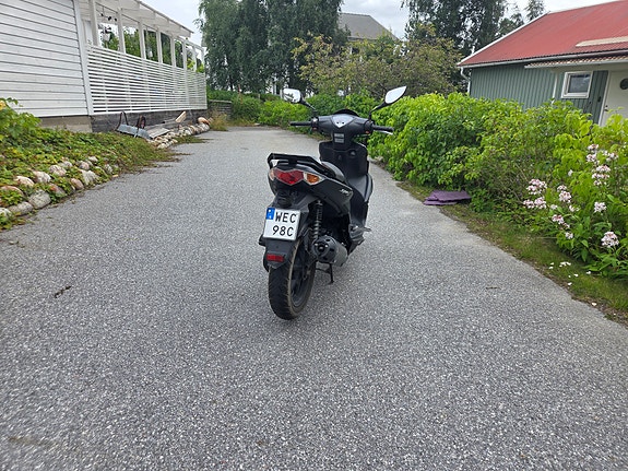 Kymco Super 8 2 of 5