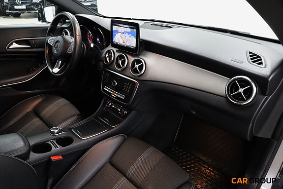 Mercedes-Benz CLA220 12 of 25