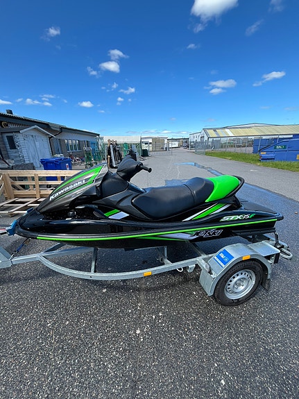 Kawasaki stx 15f med 80 kärra 2 of 4
