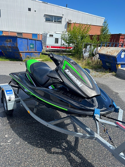 Kawasaki stx 15f med 80 kärra 3 of 4
