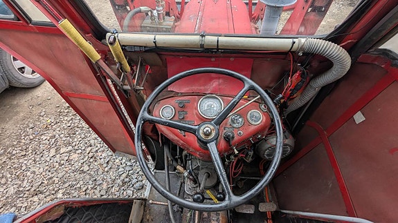 Massey Ferguson MF 35 Frontlastare Hytt Motvikt Renoverings 8 of 8
