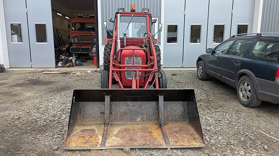 Massey Ferguson MF 35 Frontlastare Hytt Motvikt Renoverings 5 of 8