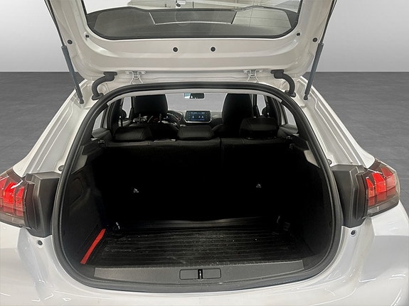 Peugeot 208 14 of 14