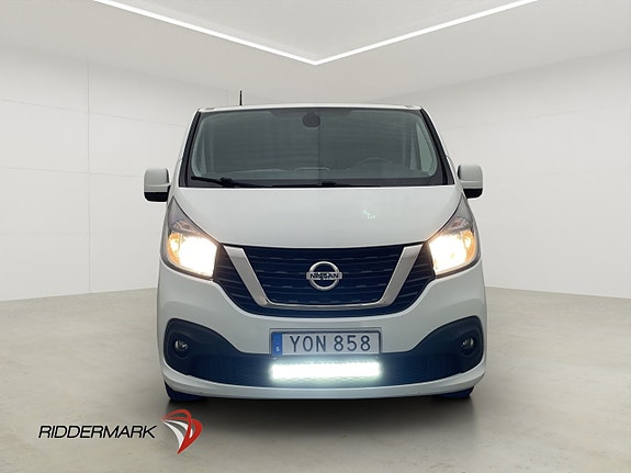 Nissan NV300 5 of 5