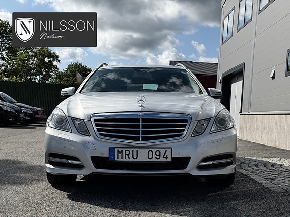 Mercedes-Benz E350 8 of 30