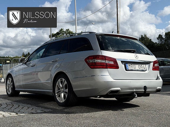 Mercedes-Benz E350 11 of 30
