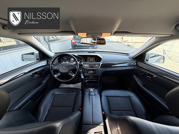 Mercedes-Benz E350 29 of 30