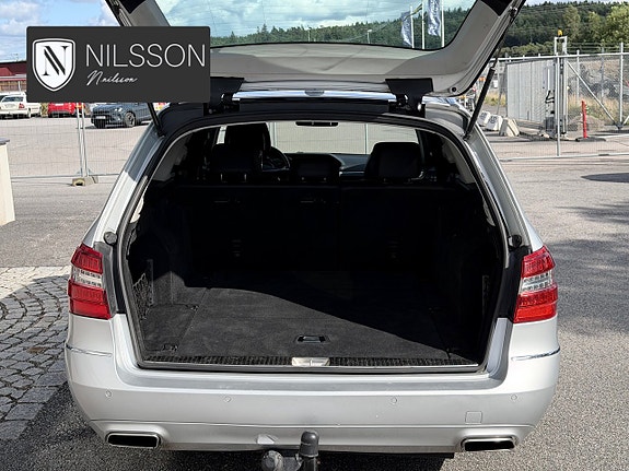 Mercedes-Benz E350 13 of 30