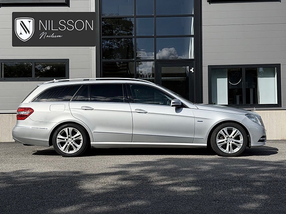 Mercedes-Benz E350 16 of 30