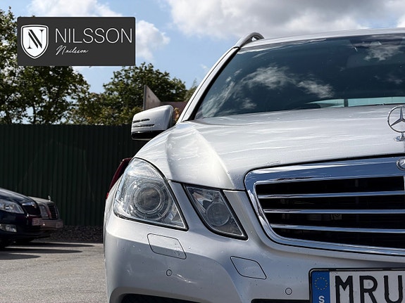 Mercedes-Benz E350 9 of 30