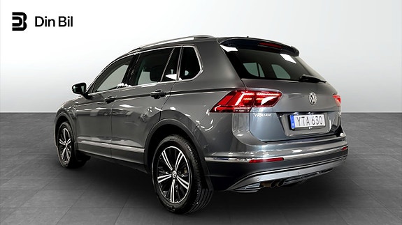 Volkswagen Tiguan 3 of 5