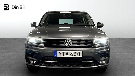 Volkswagen Tiguan 4 of 5