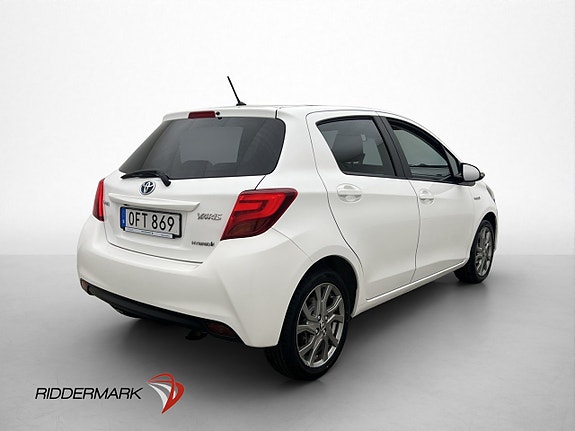 Toyota Yaris 8 of 28