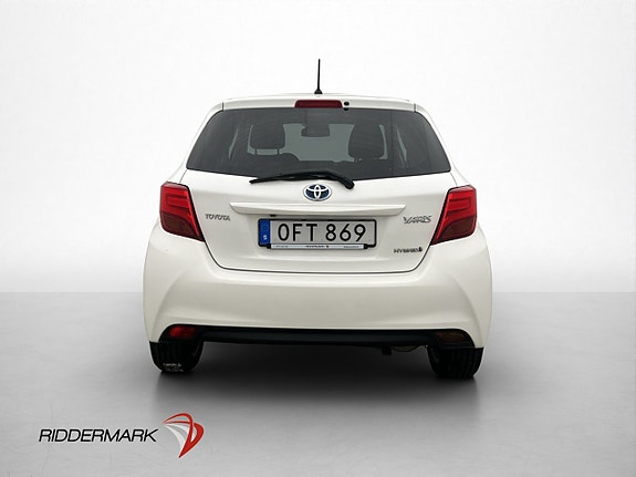 Toyota Yaris 7 of 28