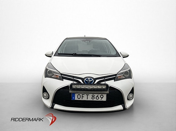 Toyota Yaris 2 of 28