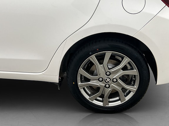 Toyota Yaris 28 of 28