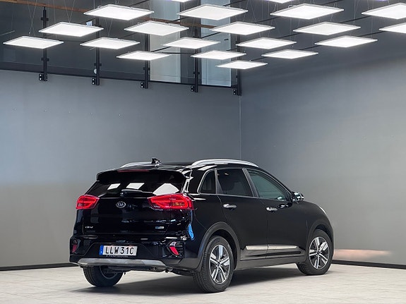 Kia Niro 2 of 5