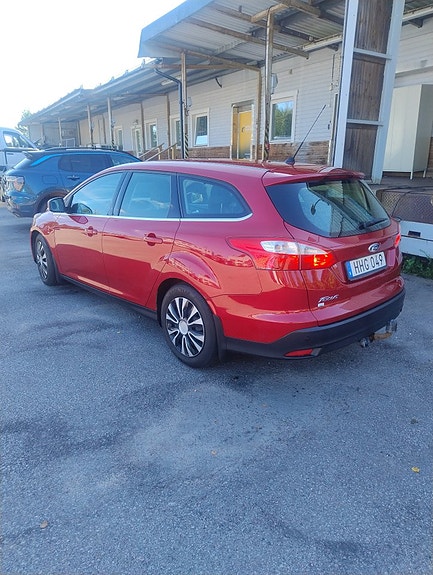 Ford Focus 3 of 5