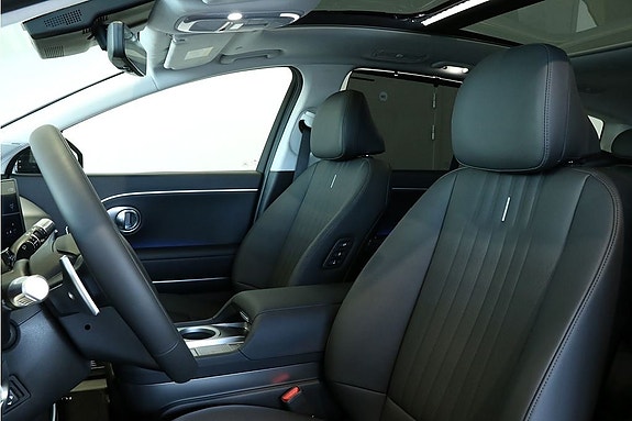Hyundai Ioniq 9 7 of 26