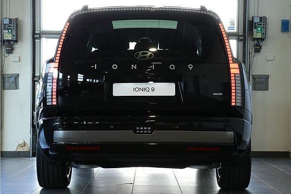 Hyundai Ioniq 9 5 of 26
