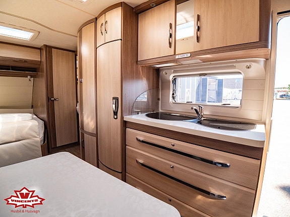 Hobby 560 KMFE DE LUXE *Barnkammare *Alde 3 of 17