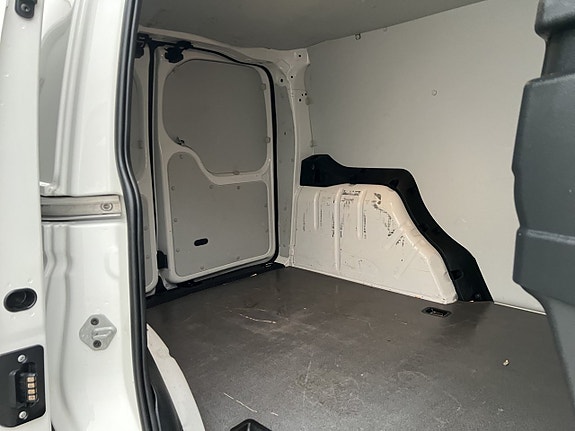 Volkswagen Caddy 14 of 30