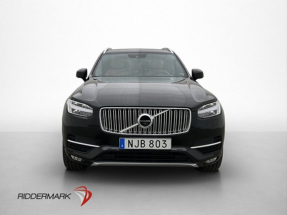 Volvo XC90 2 of 5