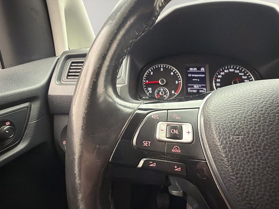 Volkswagen Caddy Maxi 16 of 26