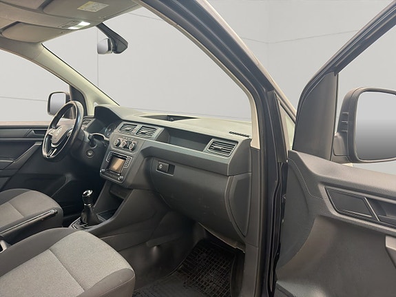 Volkswagen Caddy Maxi 22 of 26