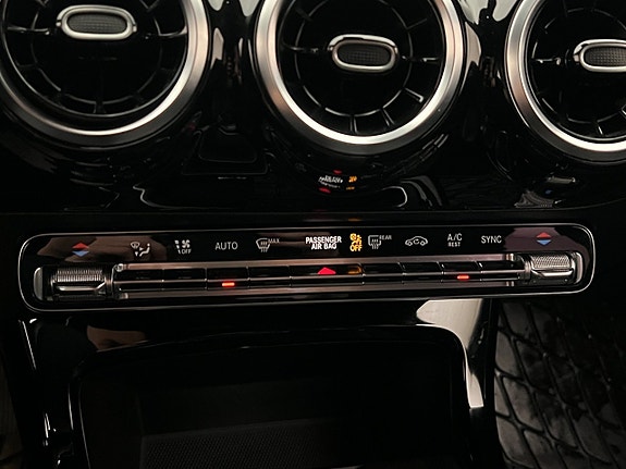 Mercedes-Benz A180 22 of 30