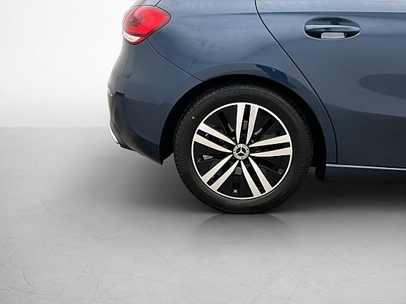 Mercedes-Benz A180 30 of 30
