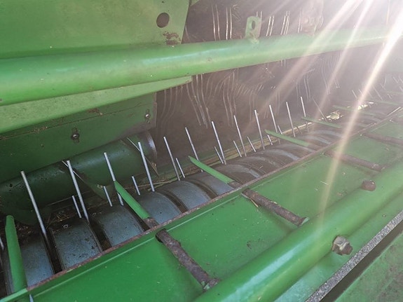 John Deere 744 6 of 6