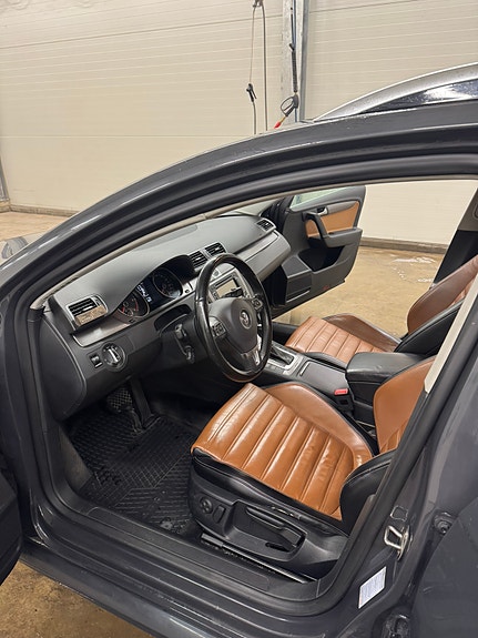 Volkswagen Passat 3 of 5