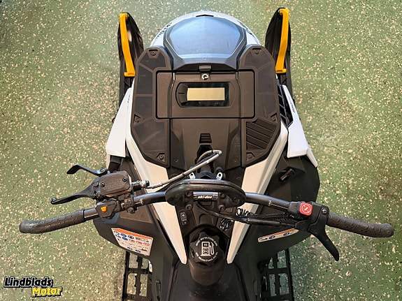 Ski-Doo Summit SP 154" 850 E-TEC -23 m. Elstart 5 of 5
