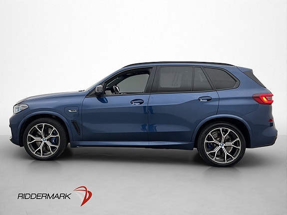 BMW X5 2 of 5