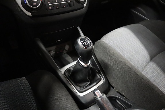 Kia Ceed 10 of 17