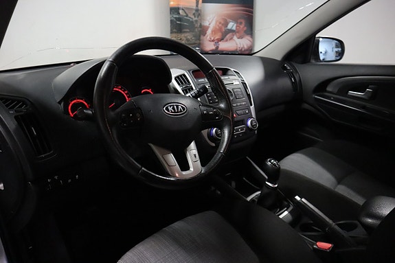 Kia Ceed 8 of 17