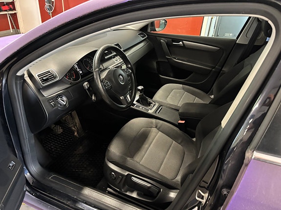 Volkswagen Passat 5 of 5
