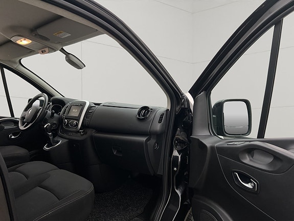 Renault Trafic 28 of 30