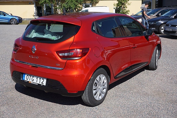 Renault Clio 2 of 5