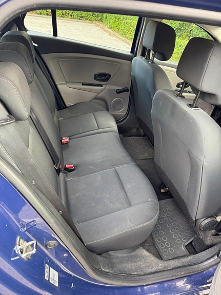Renault Megane III 10 of 10