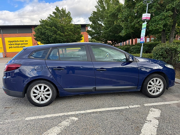 Renault Megane III 6 of 10