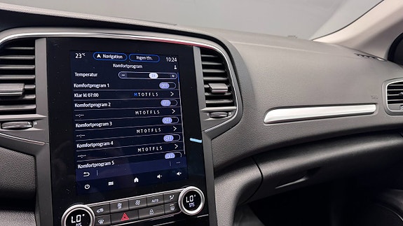 Renault Megane E-Tech 12 of 19