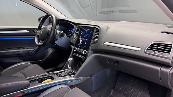 Renault Megane E-Tech 7 of 19