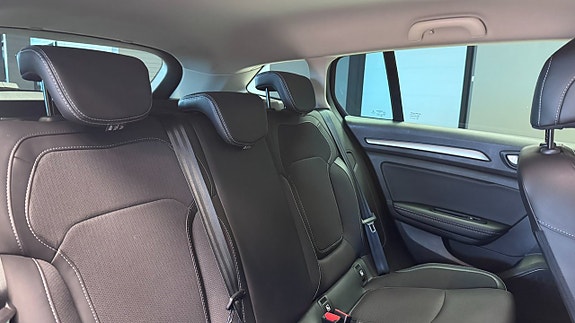Renault Megane E-Tech 9 of 19