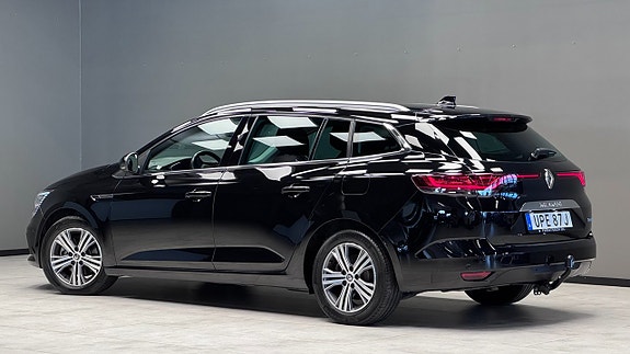 Renault Megane E-Tech 17 of 19