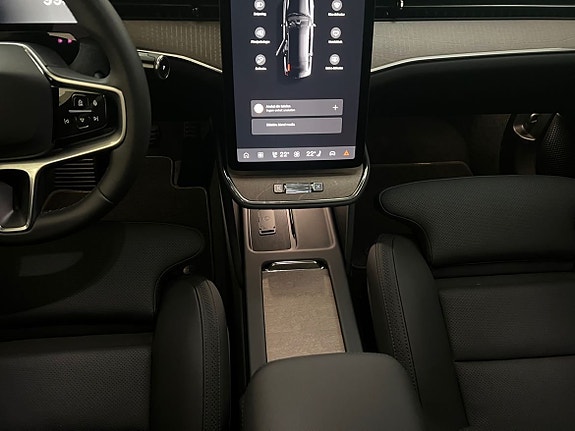 Volvo ES90 13 of 15