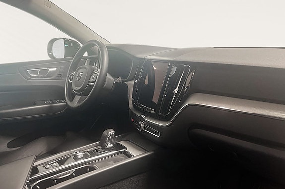 Volvo XC60 5 of 5