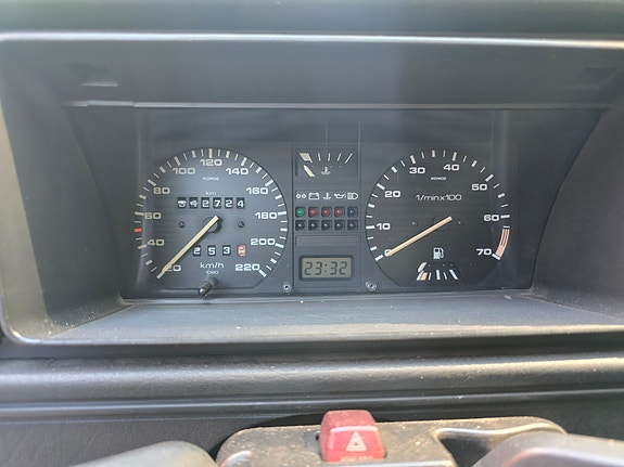 Volkswagen Golf II 10 of 14