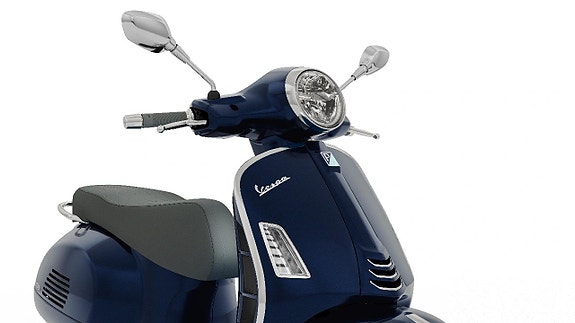 Vespa GTS 310 12 of 15